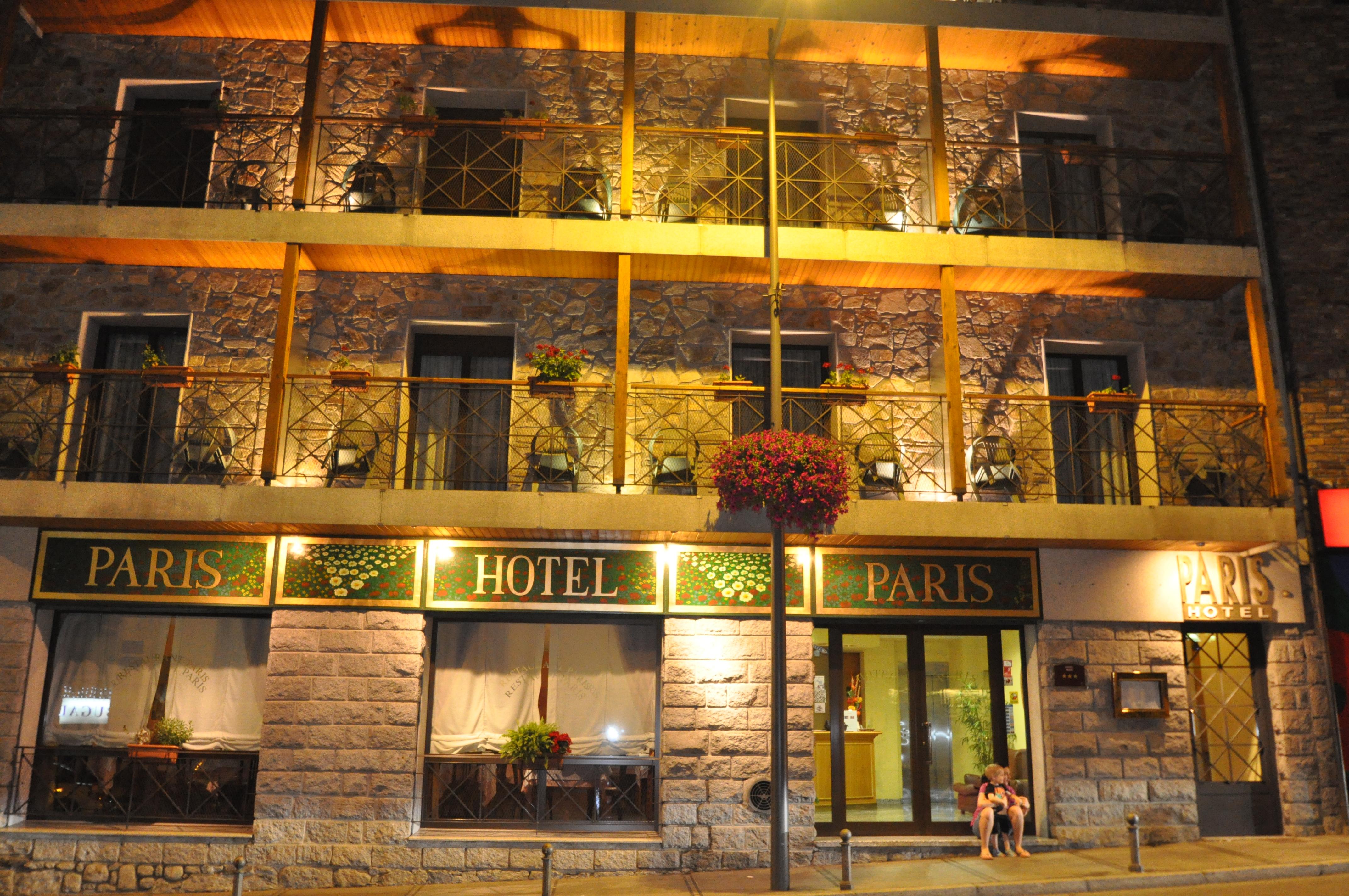 Yomo Petit Paris Hotell Encamp Eksteriør bilde
