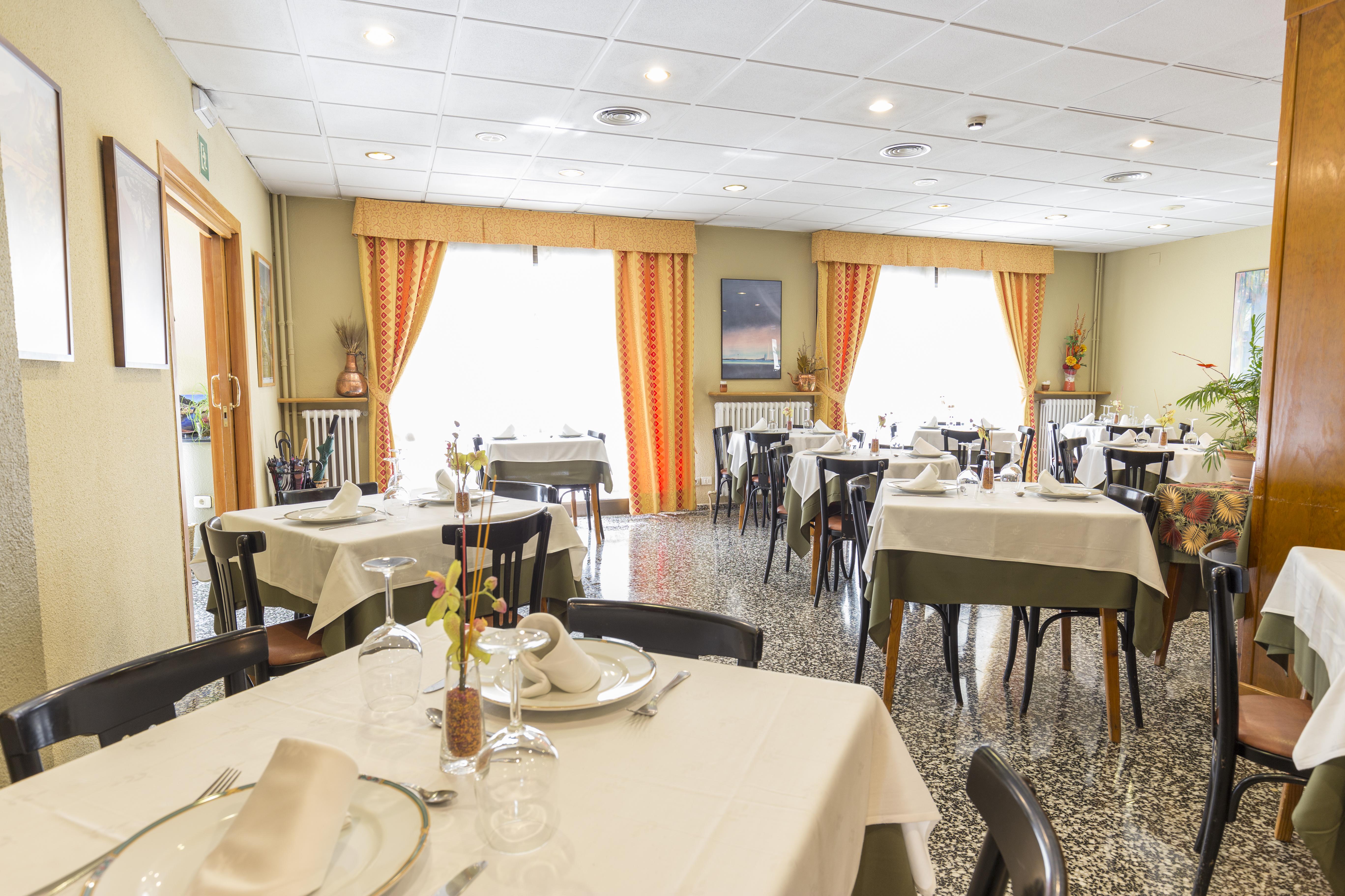 Yomo Petit Paris Hotell Encamp Eksteriør bilde